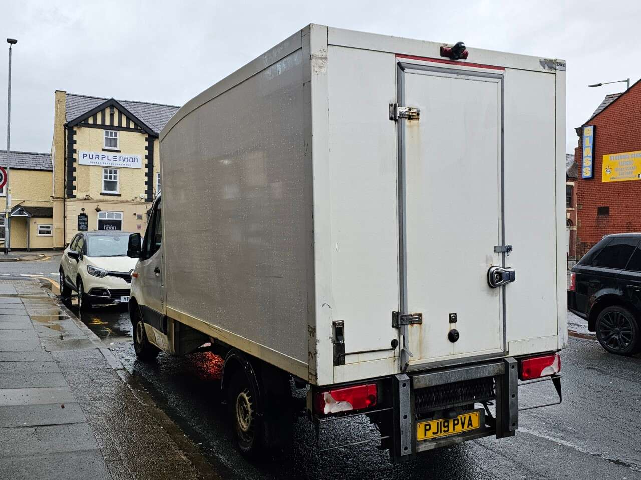 A 2019 MERCEDES-BENZ SPRINTER 2.1 314 CDI Chassis Cab 2dr Diesel Manual RWD L2 Euro 6 (143 ps) Fridge van A 2019 MERCEDES-BENZ SPRINTER 2.1 314 CDI Chassis Cab 2dr Diesel Manual RWD L2 Euro 6 (143 ps) Fridge van