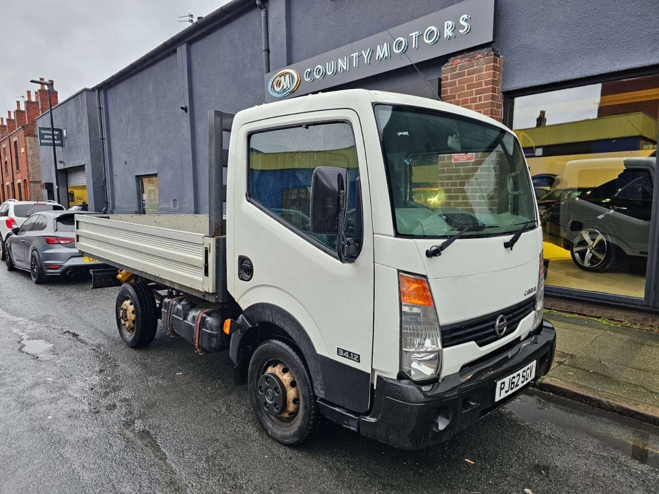 A 2013 NISSAN CABSTAR 2.5 dCi 34.12 Basic Dropside 2dr Diesel Manual L1 H1 (249 g/km, 121 bhp) Lo A 2013 NISSAN CABSTAR 2.5 dCi 34.12 Basic Dropside 2dr Diesel Manual L1 H1 (249 g/km, 121 bhp) Lo