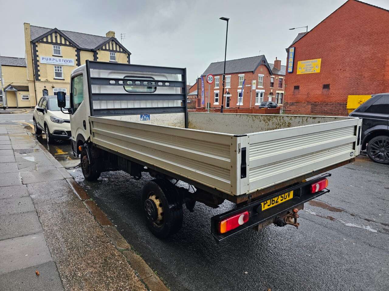 A 2013 NISSAN CABSTAR 2.5 dCi 34.12 Basic Dropside 2dr Diesel Manual L1 H1 (249 g/km, 121 bhp) Lo A 2013 NISSAN CABSTAR 2.5 dCi 34.12 Basic Dropside 2dr Diesel Manual L1 H1 (249 g/km, 121 bhp) Lo