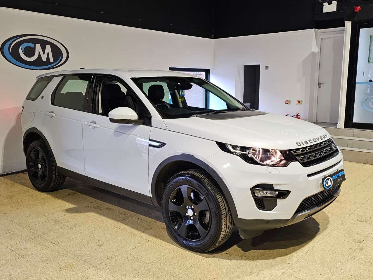 A 2017 LAND ROVER DISCOVERY SPORT 2.0 TD4 SE Tech SUV 5dr Diesel Manual 4WD Euro 6 (s/s) (5 Seat) (150 ps) Cl A 2017 LAND ROVER DISCOVERY SPORT 2.0 TD4 SE Tech SUV 5dr Diesel Manual 4WD Euro 6 (s/s) (5 Seat) (150 ps) Cl