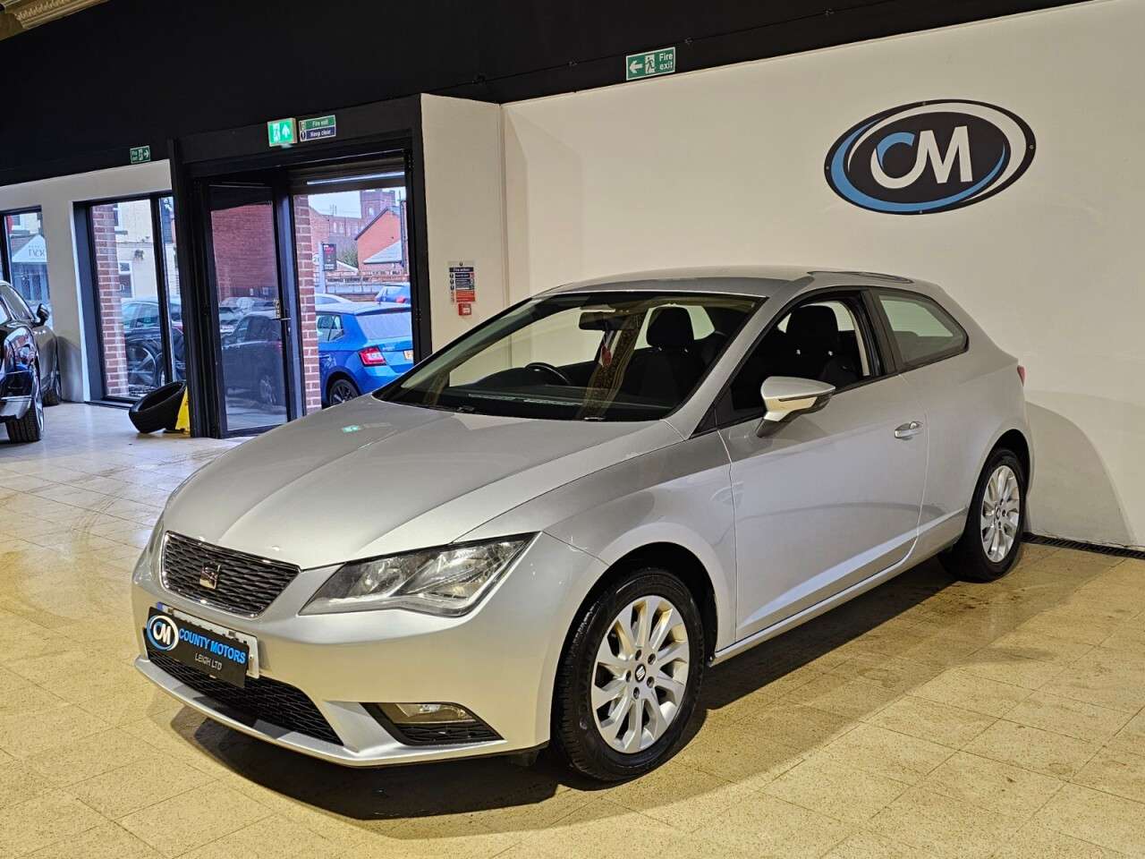 A 2014 SEAT LEON 1.6 TDI CR SE Sport Coupe 3dr Diesel DSG Euro 5 (s/s) (105 ps) Very economi A 2014 SEAT LEON 1.6 TDI CR SE Sport Coupe 3dr Diesel DSG Euro 5 (s/s) (105 ps) Very economi