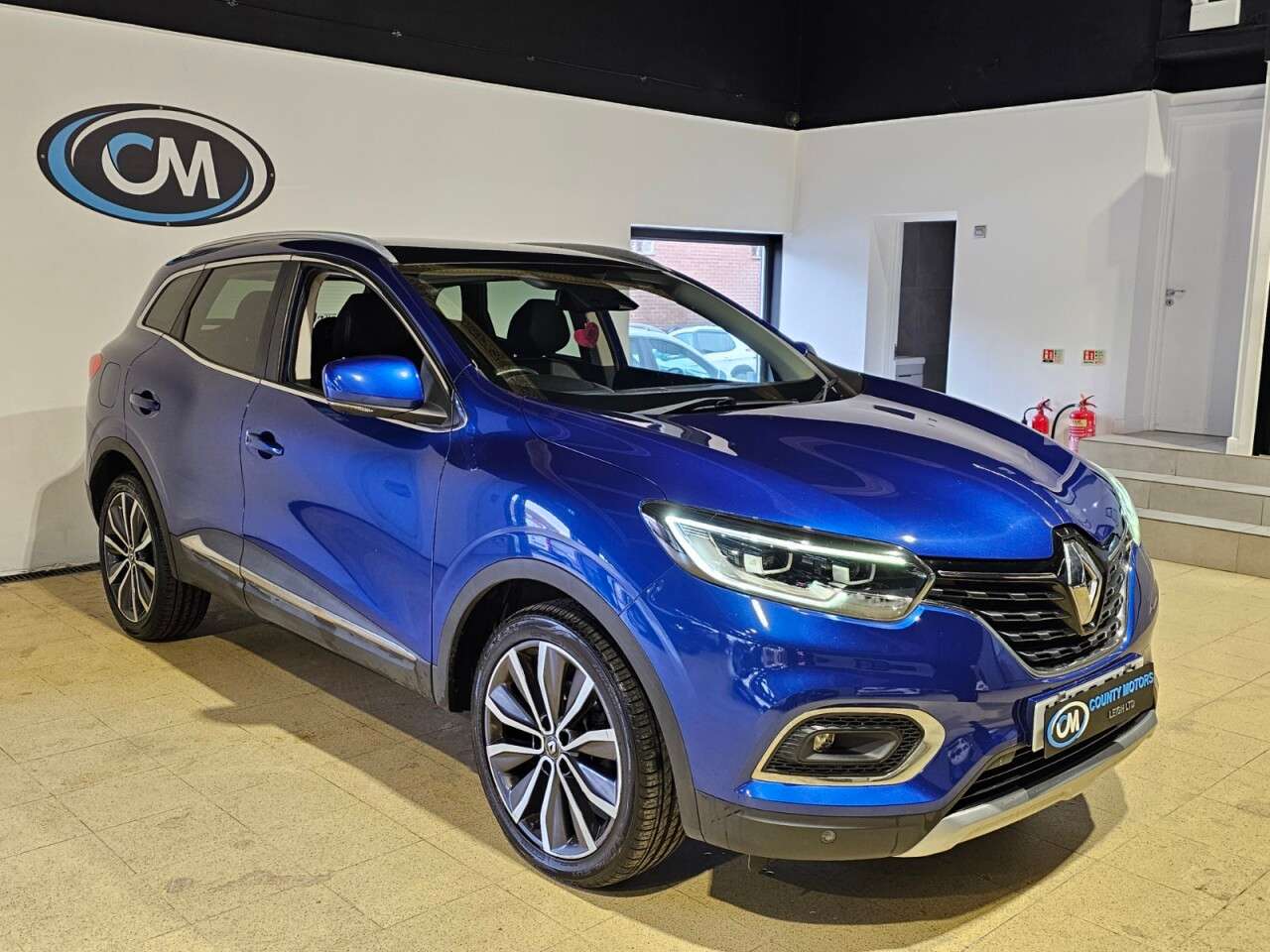 A 2019 RENAULT KADJAR 1.3 TCe S Edition SUV 5dr Petrol Manual Euro 6 (s/s) (160 ps) Service histo A 2019 RENAULT KADJAR 1.3 TCe S Edition SUV 5dr Petrol Manual Euro 6 (s/s) (160 ps) Service histo
