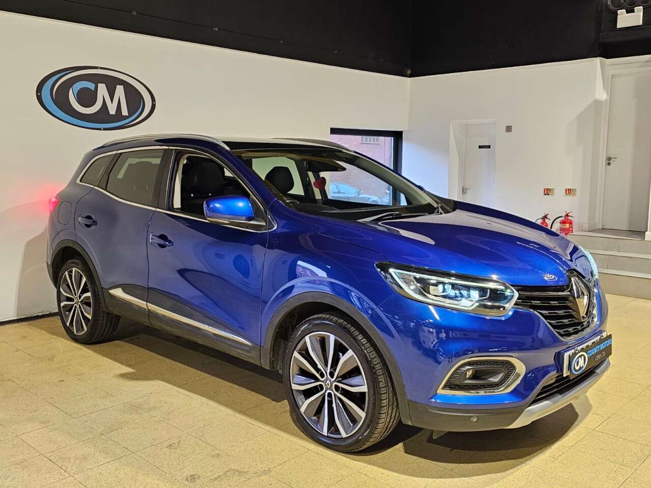 A 2019 RENAULT KADJAR 1.3 TCe S Edition SUV 5dr Petrol Manual Euro 6 (s/s) (160 ps) Service histo A 2019 RENAULT KADJAR 1.3 TCe S Edition SUV 5dr Petrol Manual Euro 6 (s/s) (160 ps) Service histo