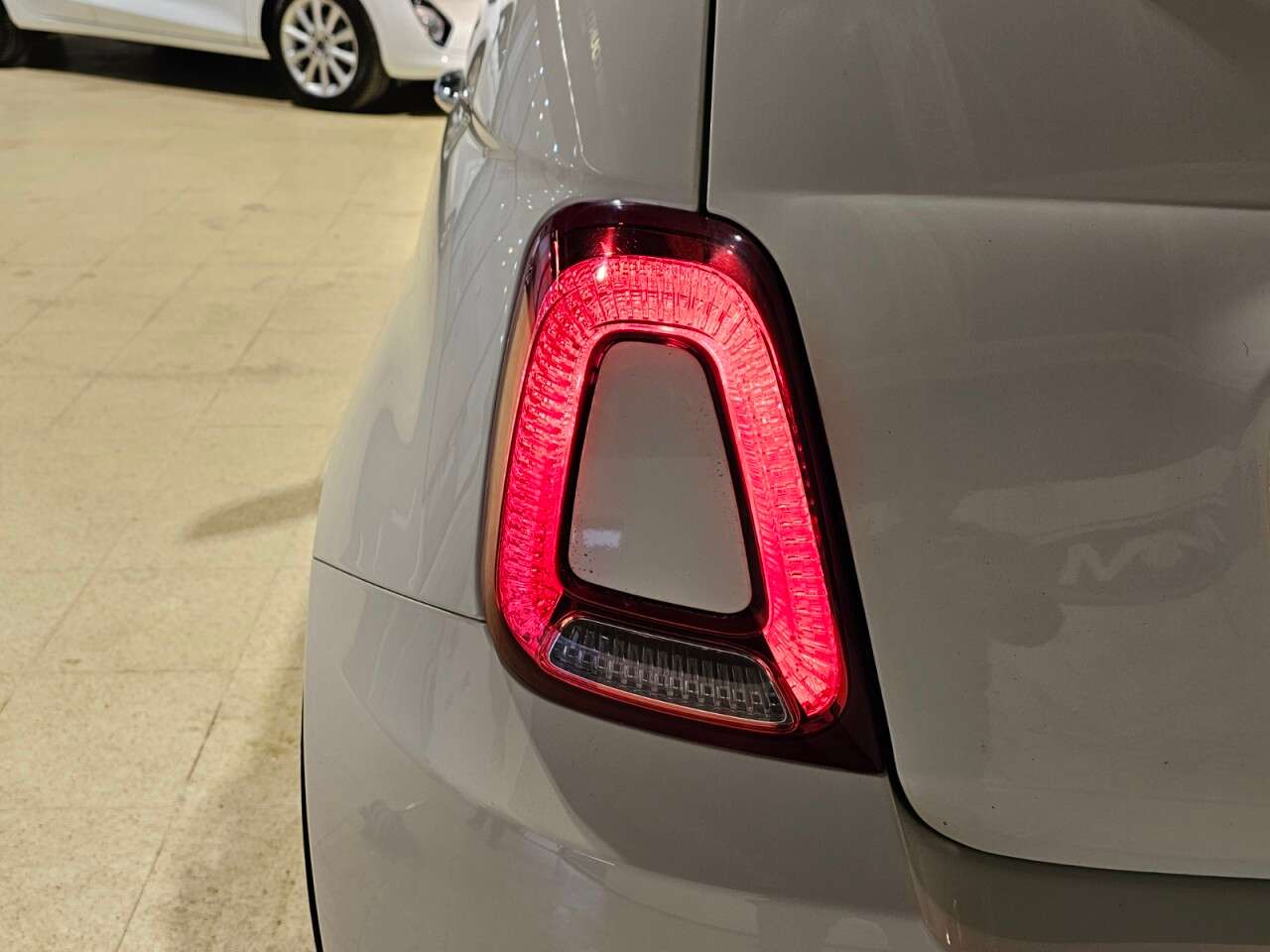 2017 FIAT 500 2017 FIAT 500