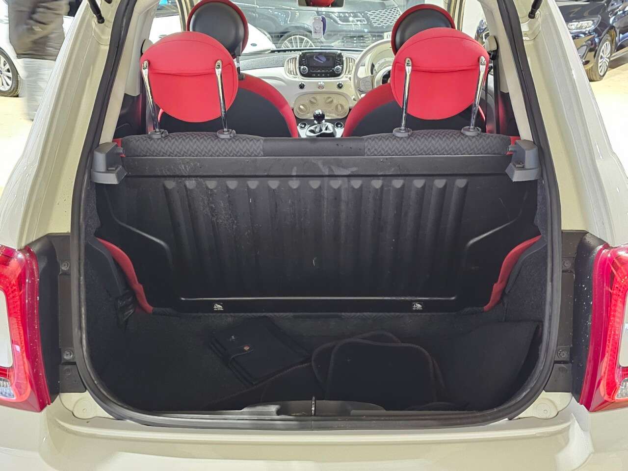 2017 FIAT 500 2017 FIAT 500