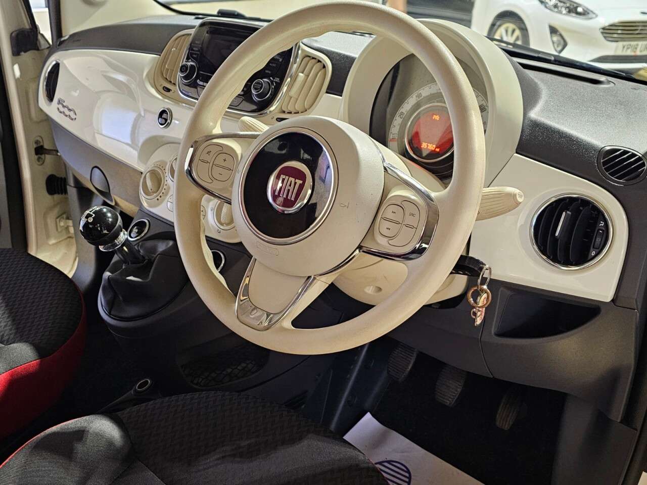 2017 FIAT 500 2017 FIAT 500