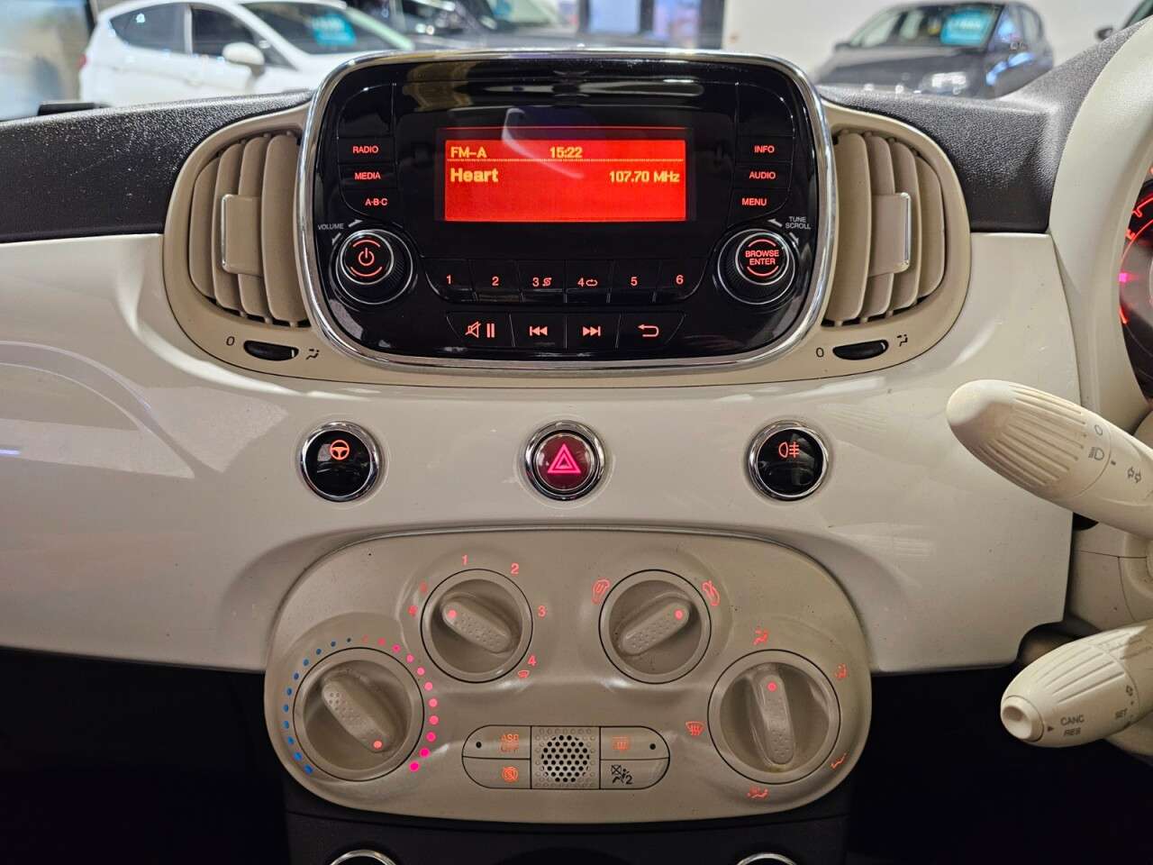 2017 FIAT 500 2017 FIAT 500