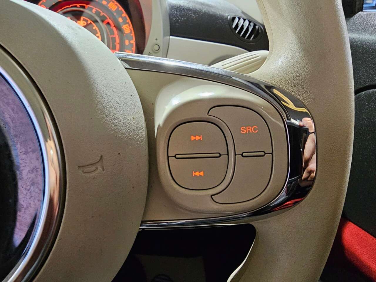 2017 FIAT 500 2017 FIAT 500