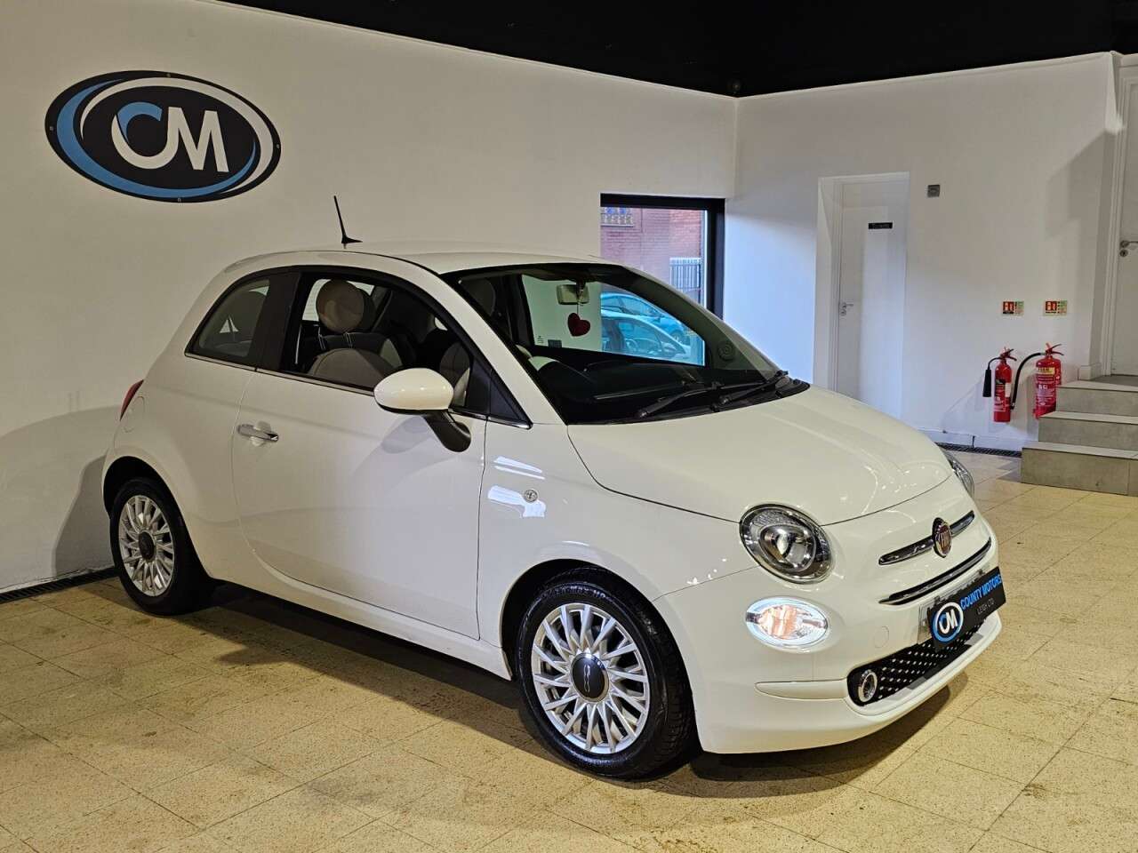 A 2020 FIAT 500 0.9 TwinAir Lounge Hatchback 3dr Petrol Manual Euro 6 (s/s) (85 bhp) Low in A 2020 FIAT 500 0.9 TwinAir Lounge Hatchback 3dr Petrol Manual Euro 6 (s/s) (85 bhp) Low in