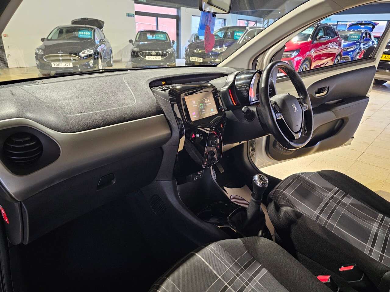 2017 PEUGEOT 108 2017 PEUGEOT 108