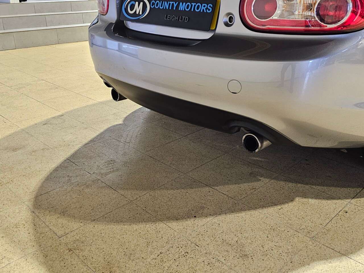 2010 MAZDA MX-5 2010 MAZDA MX-5