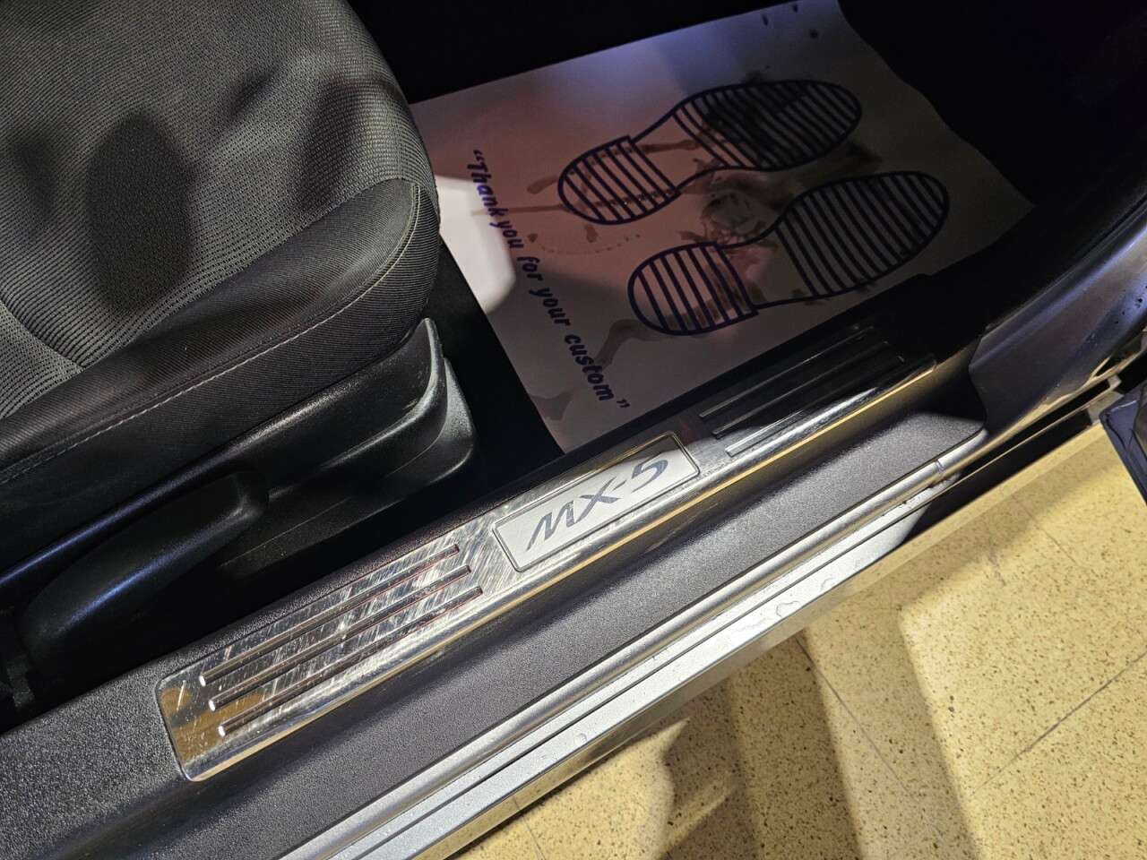 2010 MAZDA MX-5 2010 MAZDA MX-5