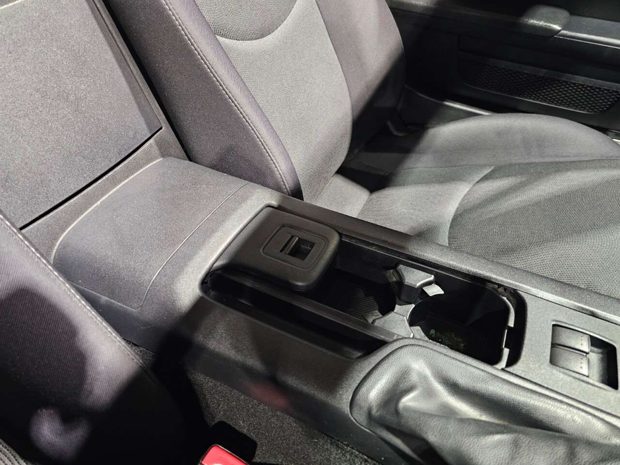 2010 MAZDA MX-5 2010 MAZDA MX-5