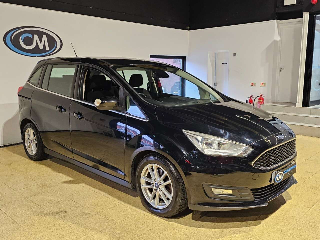 A 2016 FORD GRAND C-MAX 1.0T EcoBoost Zetec MPV 5dr Petrol Manual Euro 6 (s/s) (Nav) (100 ps) 7 Sea A 2016 FORD GRAND C-MAX 1.0T EcoBoost Zetec MPV 5dr Petrol Manual Euro 6 (s/s) (Nav) (100 ps) 7 Sea