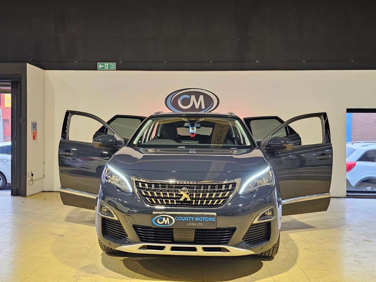 2019 PEUGEOT 3008 2019 PEUGEOT 3008