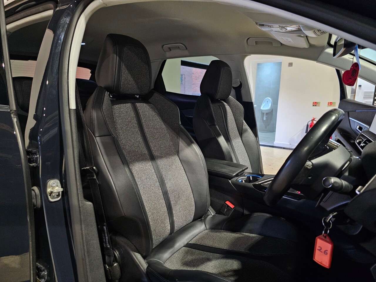 2019 PEUGEOT 3008 2019 PEUGEOT 3008