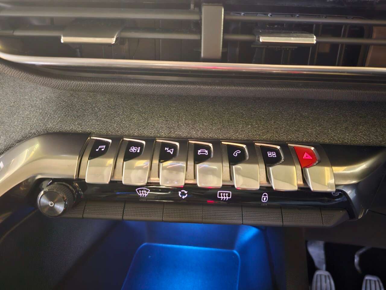 2019 PEUGEOT 3008 2019 PEUGEOT 3008