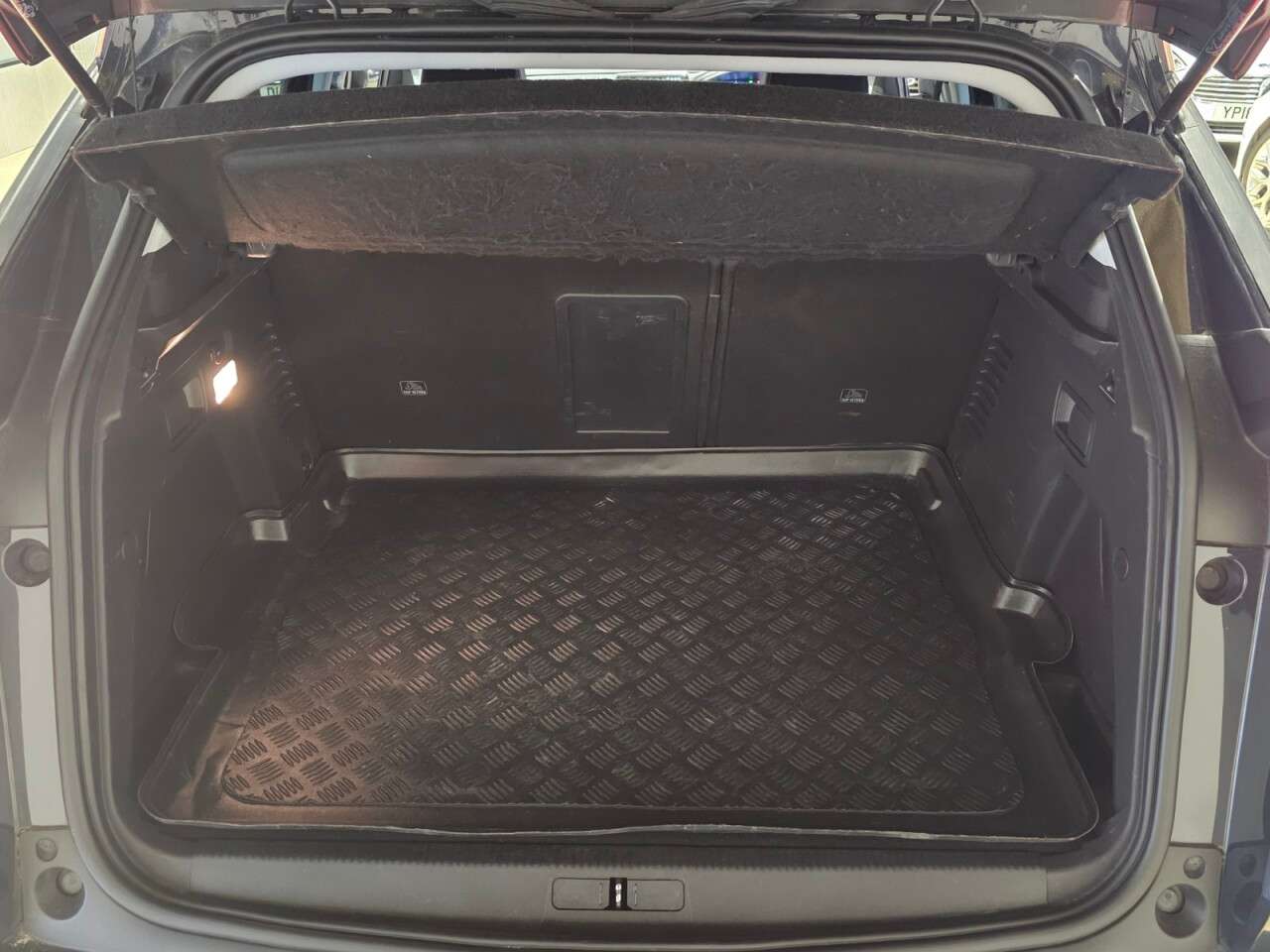 2019 PEUGEOT 3008 2019 PEUGEOT 3008