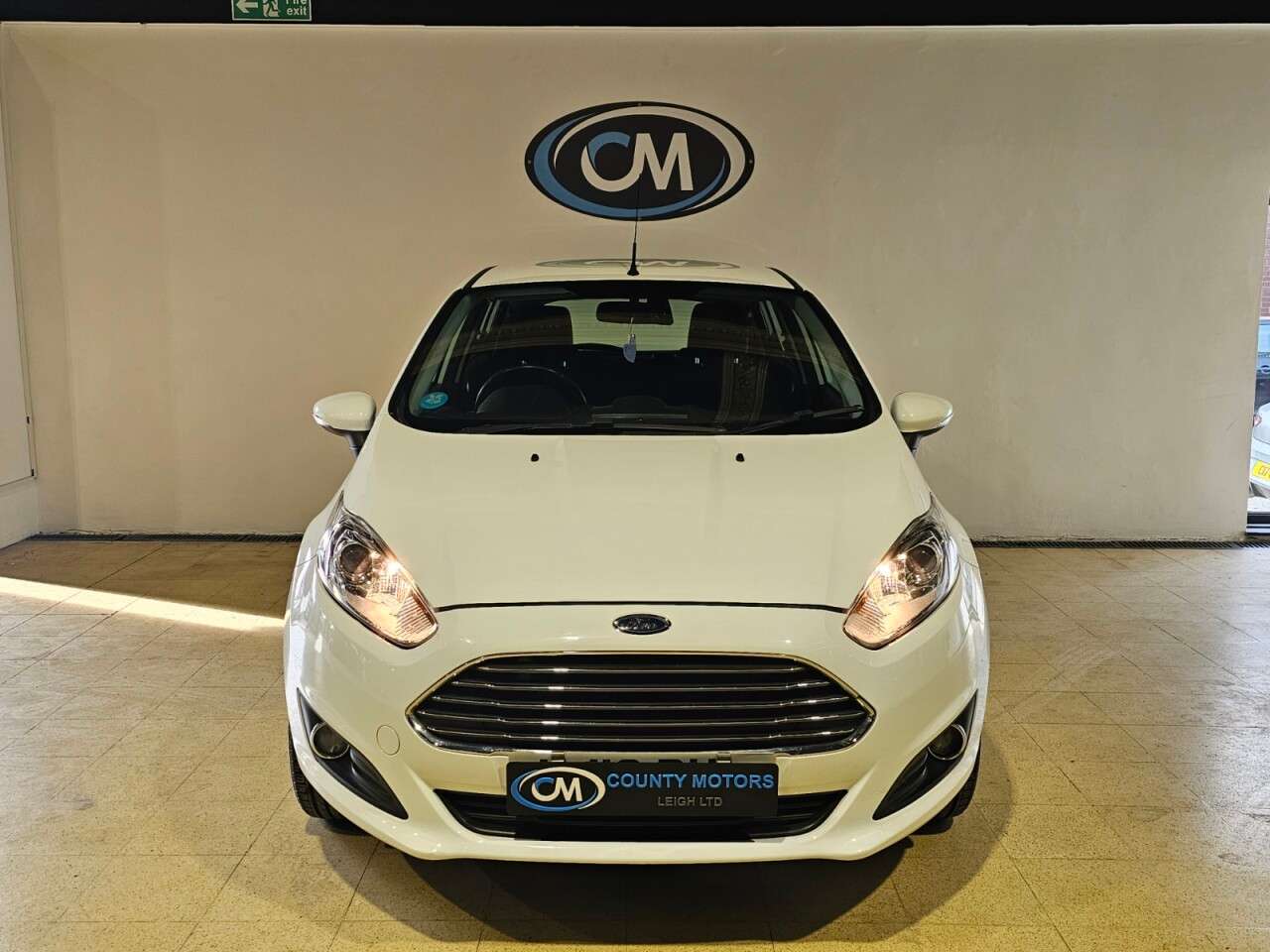 A 2013 FORD FIESTA 1.0 Zetec Hatchback 5dr Petrol Manual Euro 5 (s/s) (80 ps) Just serviced, T A 2013 FORD FIESTA 1.0 Zetec Hatchback 5dr Petrol Manual Euro 5 (s/s) (80 ps) Just serviced, T