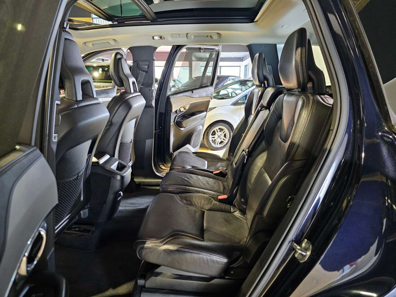 2015 VOLVO XC90 2015 VOLVO XC90