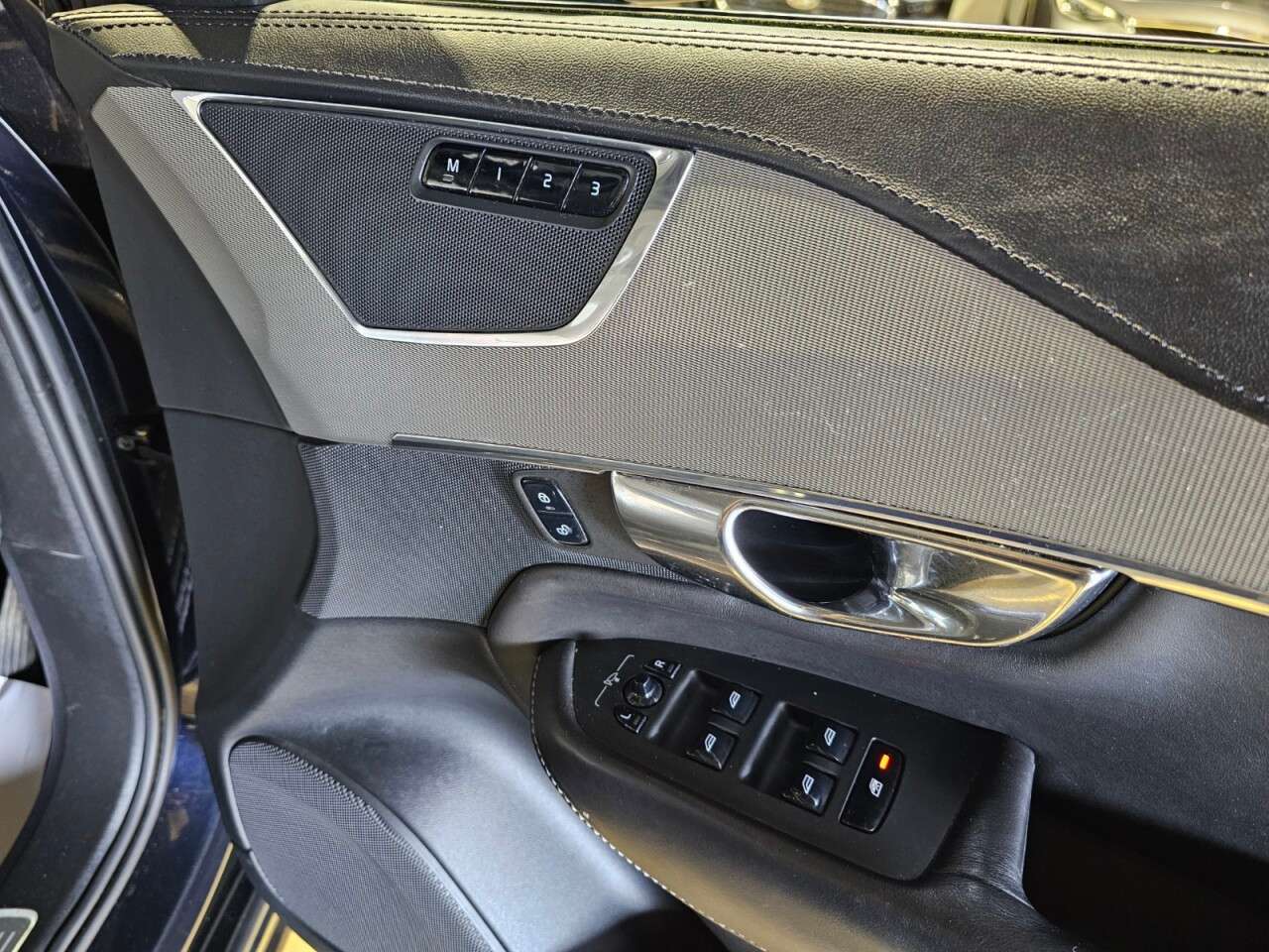 2015 VOLVO XC90 2015 VOLVO XC90