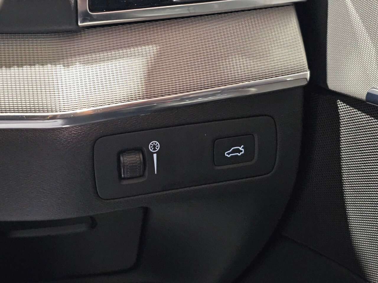 2015 VOLVO XC90 2015 VOLVO XC90