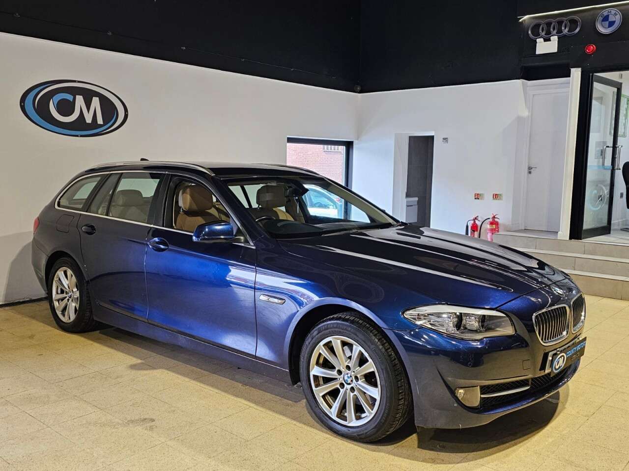 A 2012 BMW 5 SERIES 2.0 520d SE Touring 5dr Diesel Auto Euro 5 (s/s) (184 ps) 7 Services, Just A 2012 BMW 5 SERIES 2.0 520d SE Touring 5dr Diesel Auto Euro 5 (s/s) (184 ps) 7 Services, Just