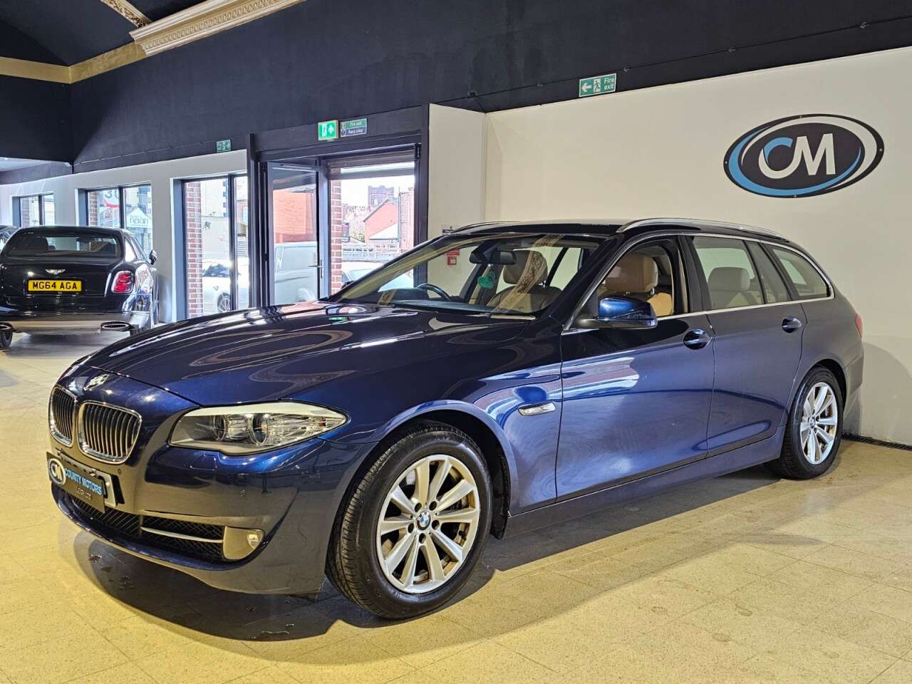 A 2012 BMW 5 SERIES 2.0 520d SE Touring 5dr Diesel Auto Euro 5 (s/s) (184 ps) 7 Services, Just A 2012 BMW 5 SERIES 2.0 520d SE Touring 5dr Diesel Auto Euro 5 (s/s) (184 ps) 7 Services, Just