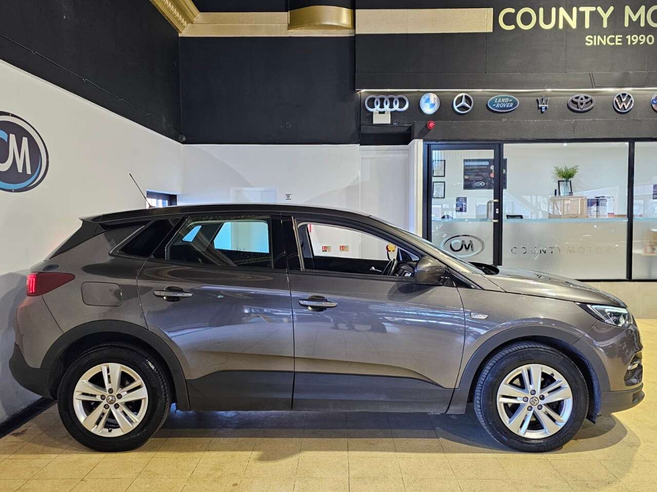 A 2019 VAUXHALL GRANDLAND X 1.2 Turbo GPF SE SUV 5dr Petrol Manual Euro 6 (s/s) (130 ps) Car play, 6 se A 2019 VAUXHALL GRANDLAND X 1.2 Turbo GPF SE SUV 5dr Petrol Manual Euro 6 (s/s) (130 ps) Car play, 6 se