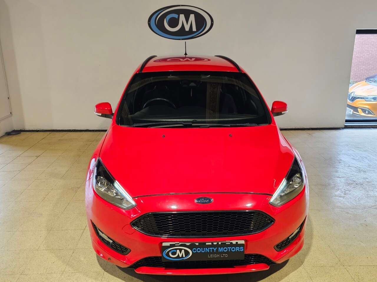 A 2017 FORD FOCUS 1.0T EcoBoost ST-Line Estate 5dr Petrol Auto Euro 6 (s/s) (125 ps) Two owne A 2017 FORD FOCUS 1.0T EcoBoost ST-Line Estate 5dr Petrol Auto Euro 6 (s/s) (125 ps) Two owne
