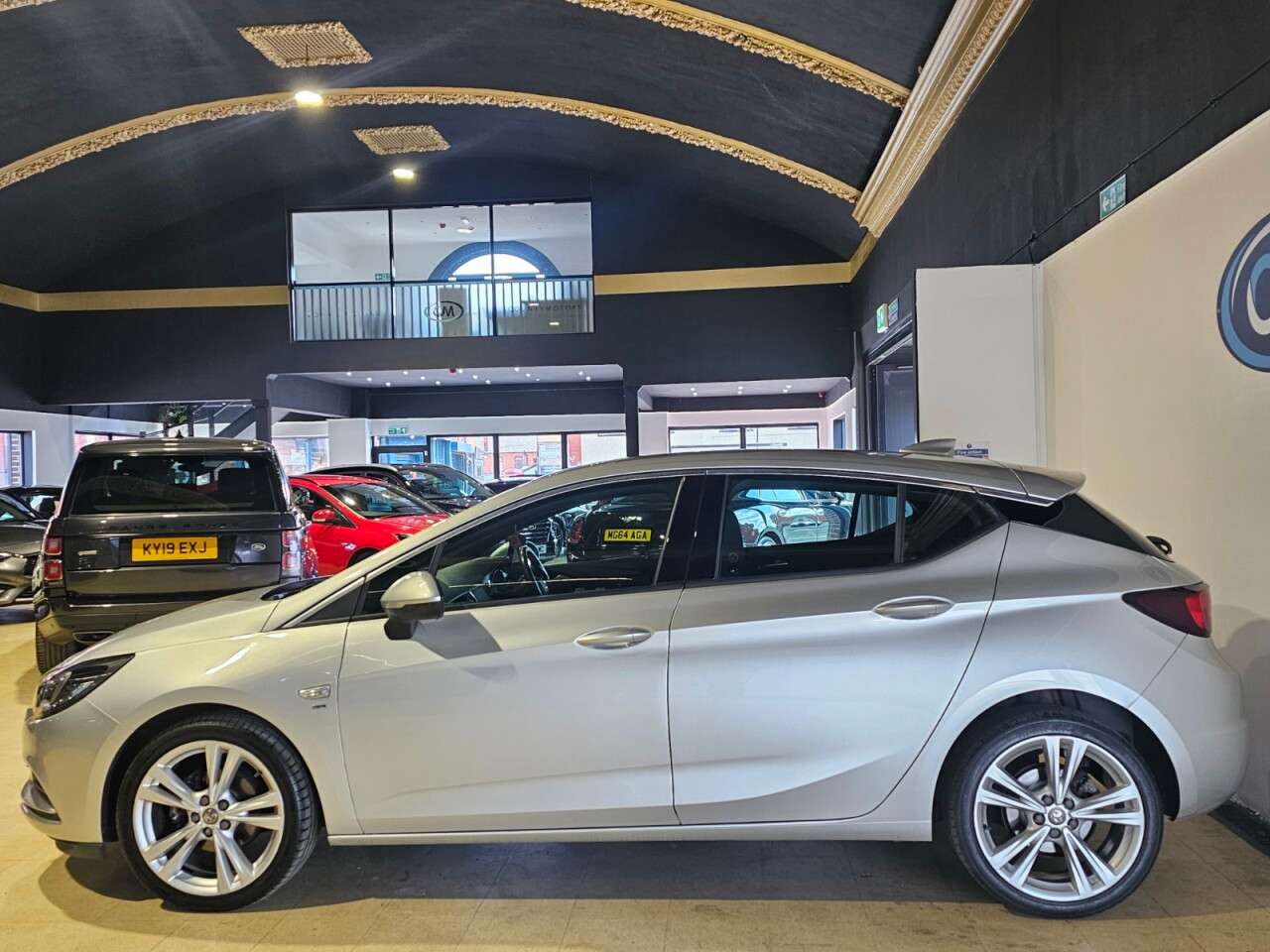 A 2016 VAUXHALL ASTRA 1.4i Turbo SRi Nav Hatchback 5dr Petrol Manual Euro 6 (150 ps) Only two own A 2016 VAUXHALL ASTRA 1.4i Turbo SRi Nav Hatchback 5dr Petrol Manual Euro 6 (150 ps) Only two own