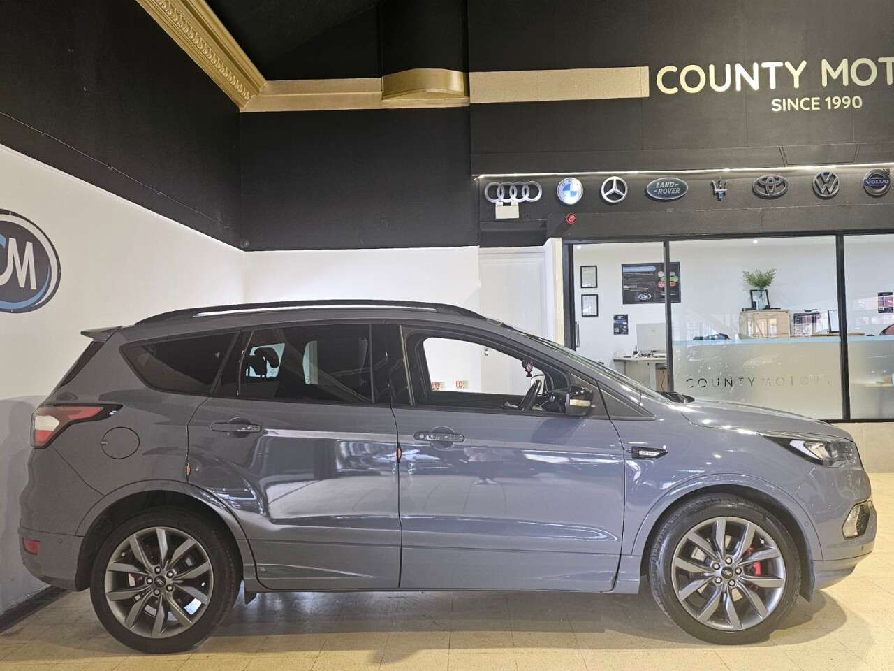 A 2019 FORD KUGA 2.0 TDCi EcoBlue ST-Line Edition SUV 5dr Diesel Manual Euro 6 (s/s) (150 ps A 2019 FORD KUGA 2.0 TDCi EcoBlue ST-Line Edition SUV 5dr Diesel Manual Euro 6 (s/s) (150 ps