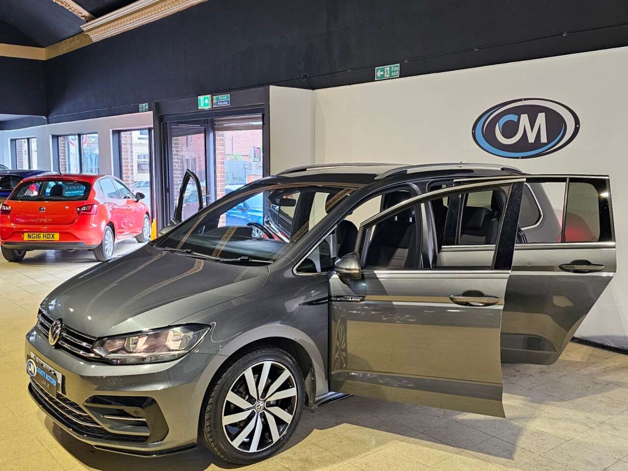 2019 VOLKSWAGEN TOURAN 2019 VOLKSWAGEN TOURAN