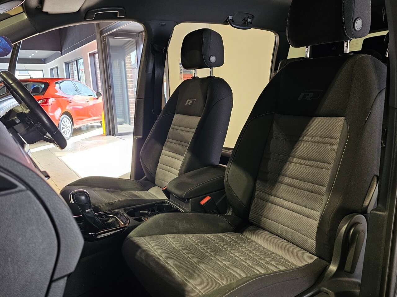 2019 VOLKSWAGEN TOURAN 2019 VOLKSWAGEN TOURAN