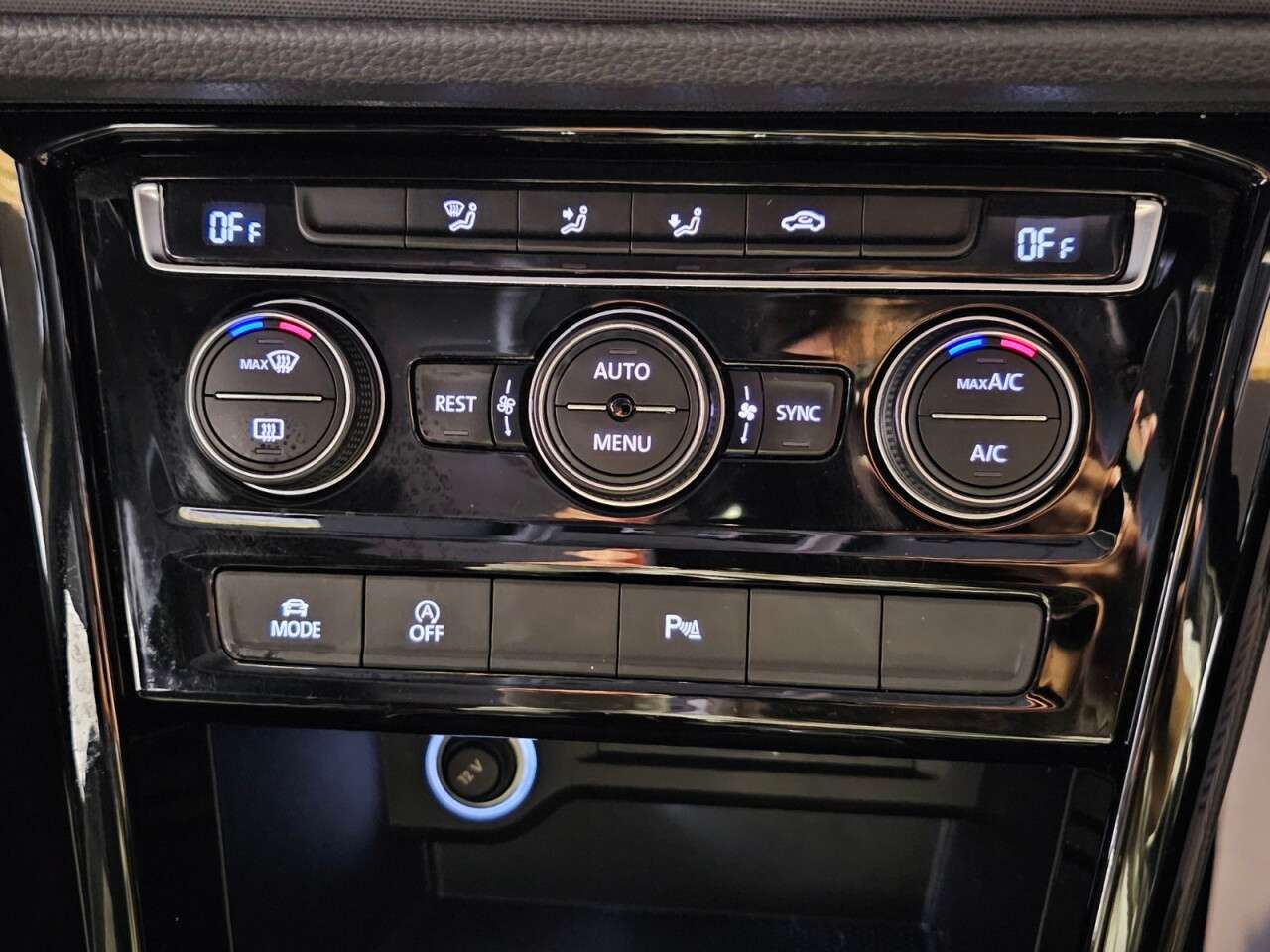 2019 VOLKSWAGEN TOURAN 2019 VOLKSWAGEN TOURAN