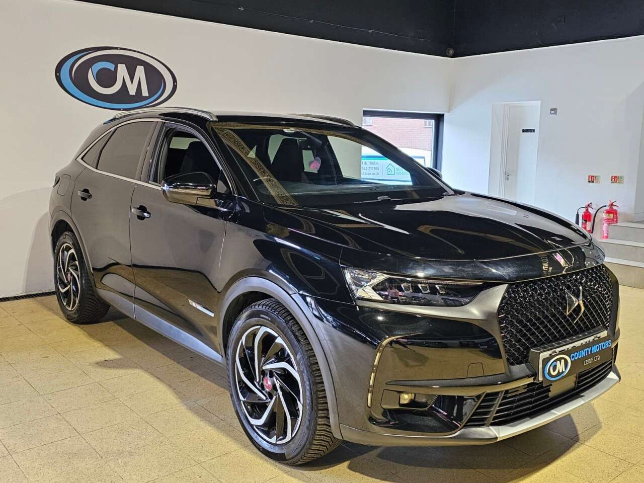 A 2019 DS AUTOMOBILES DS 7 CROSSBACK 2.0 BlueHDi Performance Line Crossback 5dr Diesel EAT8 Euro 6 (s/s) (180 ps A 2019 DS AUTOMOBILES DS 7 CROSSBACK 2.0 BlueHDi Performance Line Crossback 5dr Diesel EAT8 Euro 6 (s/s) (180 ps