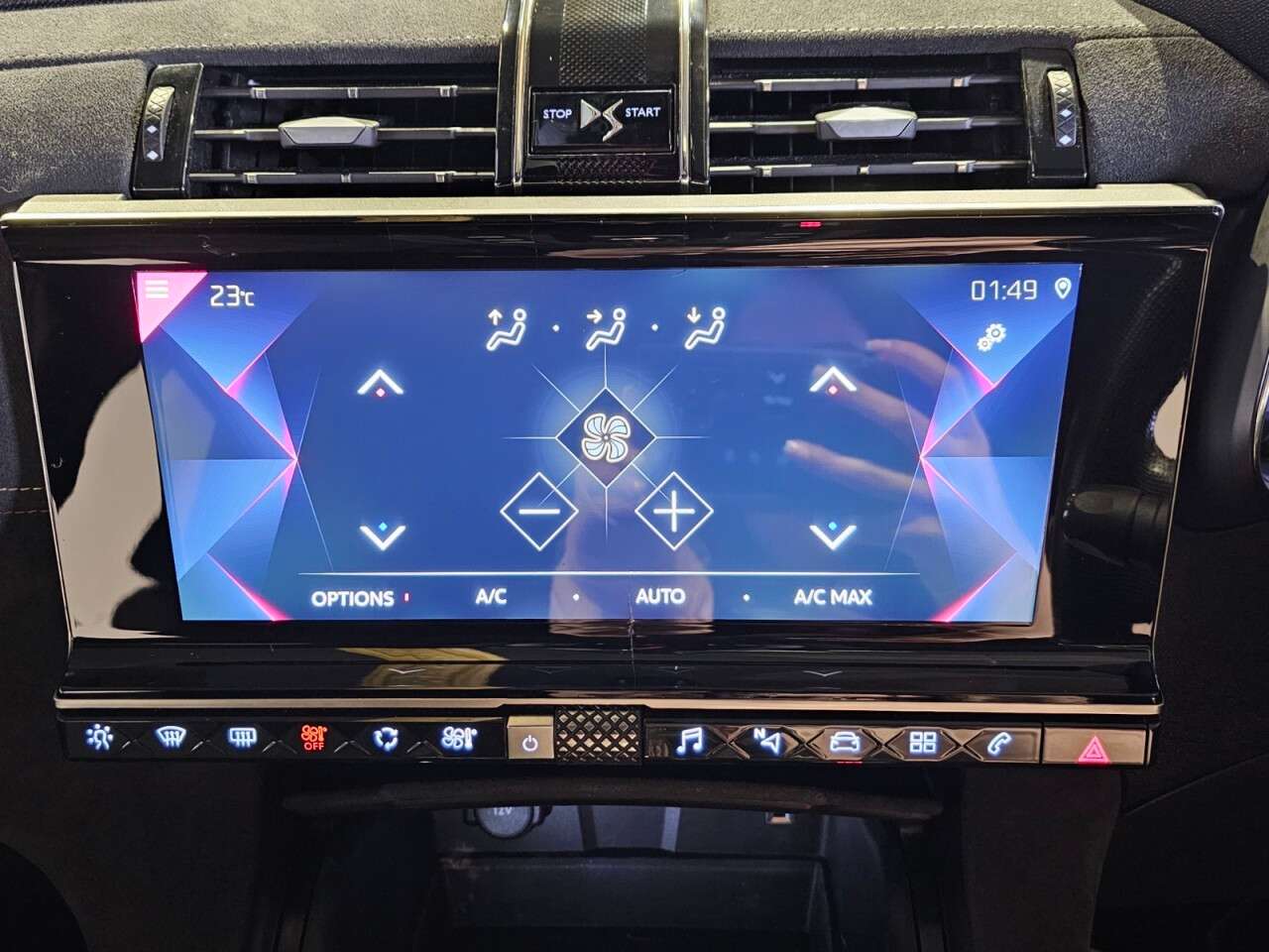 2019 DS AUTOMOBILES DS 7 CROSSBACK 2019 DS AUTOMOBILES DS 7 CROSSBACK