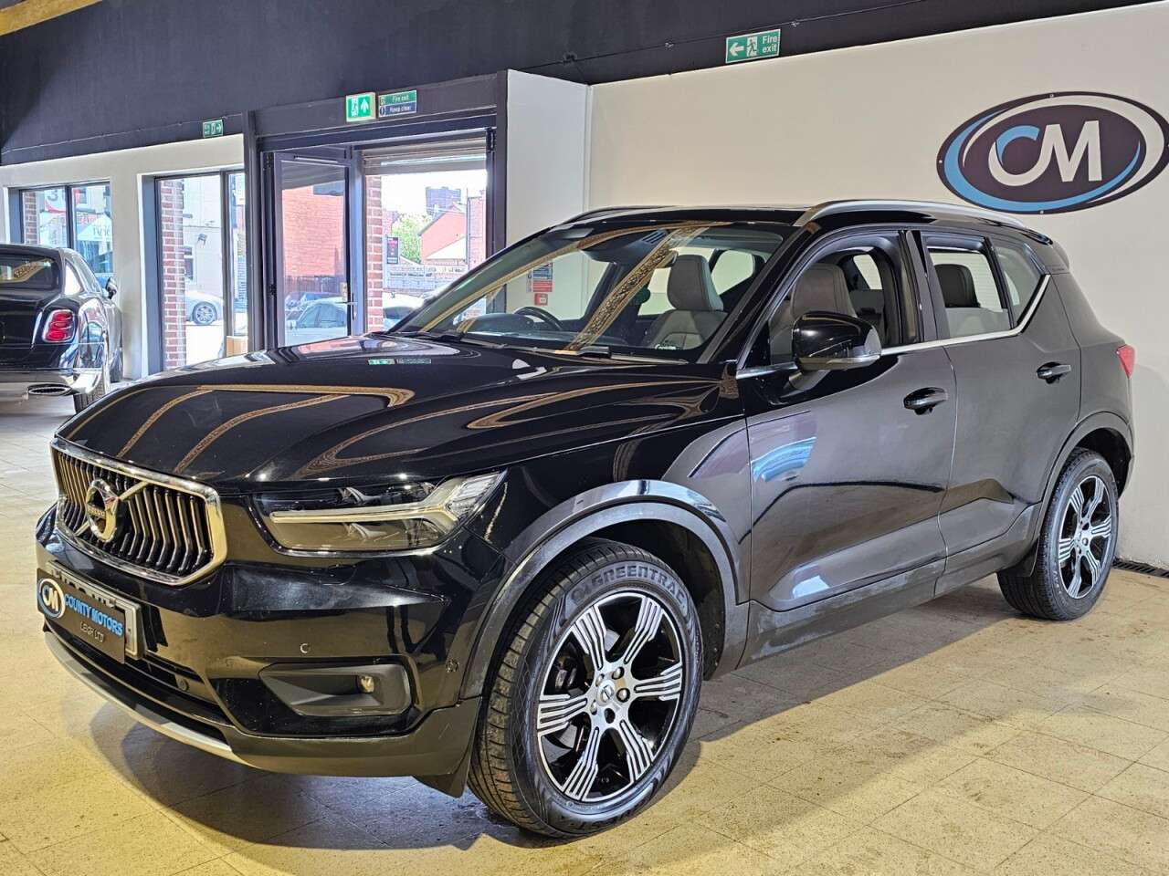 A 2020 VOLVO XC40 2.0 D3 Inscription SUV 5dr Diesel Manual Euro 6 (s/s) (150 ps) Sliding Pan A 2020 VOLVO XC40 2.0 D3 Inscription SUV 5dr Diesel Manual Euro 6 (s/s) (150 ps) Sliding Pan