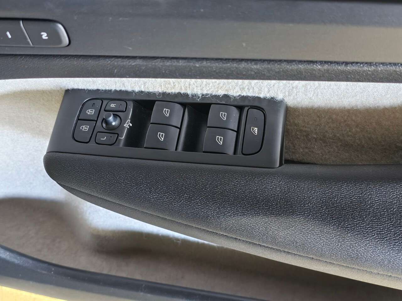 2020 VOLVO XC40 2020 VOLVO XC40