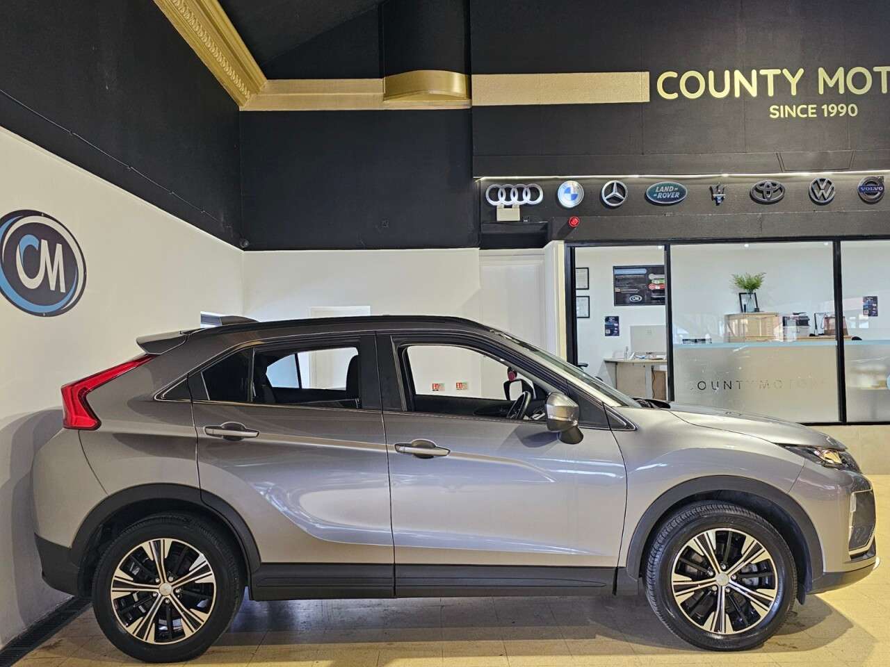 A 2020 MITSUBISHI ECLIPSE CROSS 1.5T Design SE SUV 5dr Petrol CVT Euro 6 (s/s) (163 ps) Full-Service Histor A 2020 MITSUBISHI ECLIPSE CROSS 1.5T Design SE SUV 5dr Petrol CVT Euro 6 (s/s) (163 ps) Full-Service Histor
