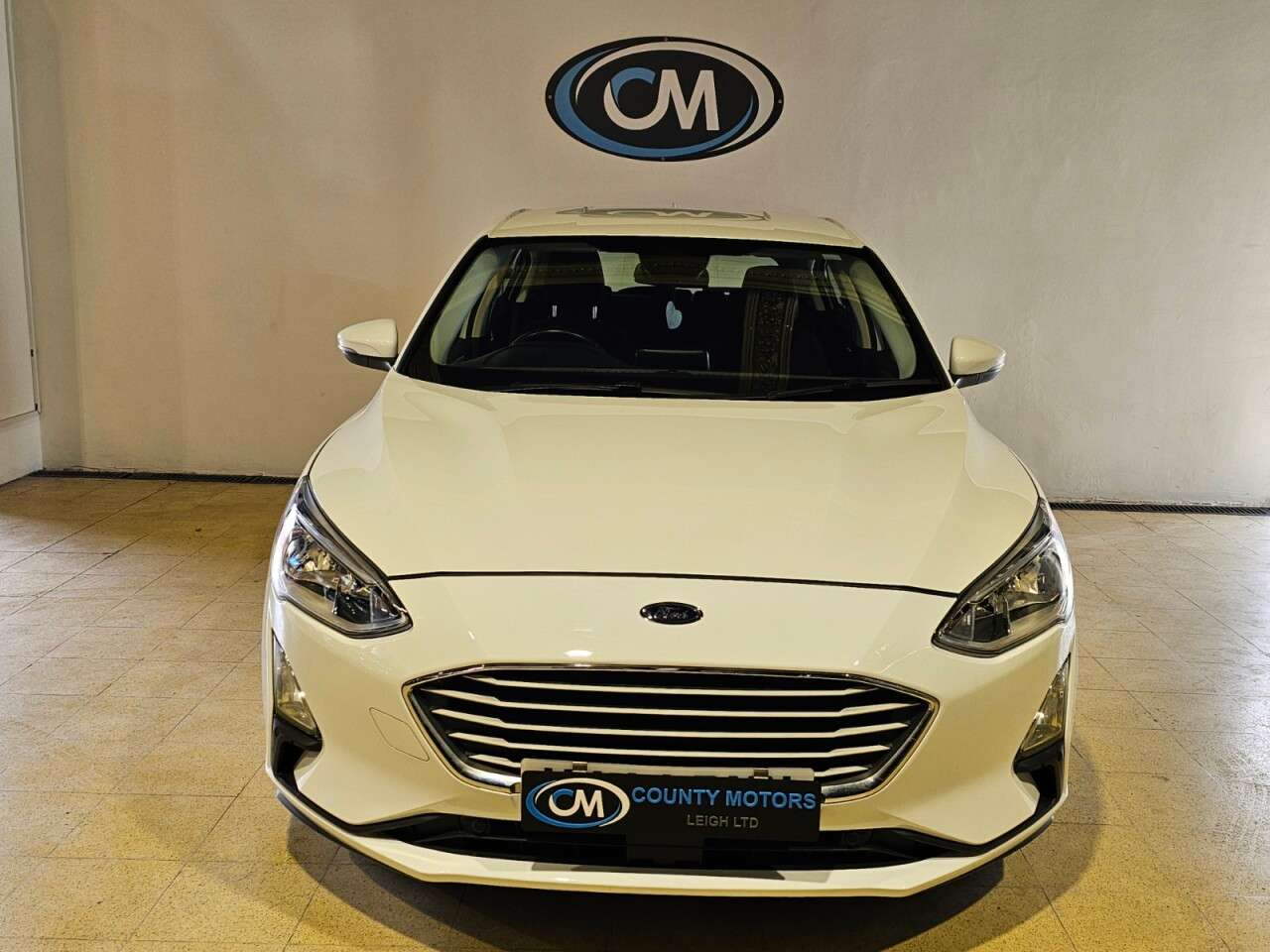 A 2019 FORD FOCUS 1.0T EcoBoost Zetec Hatchback 5dr Petrol Auto Euro 6 (s/s) (125 ps) * Long A 2019 FORD FOCUS 1.0T EcoBoost Zetec Hatchback 5dr Petrol Auto Euro 6 (s/s) (125 ps) * Long