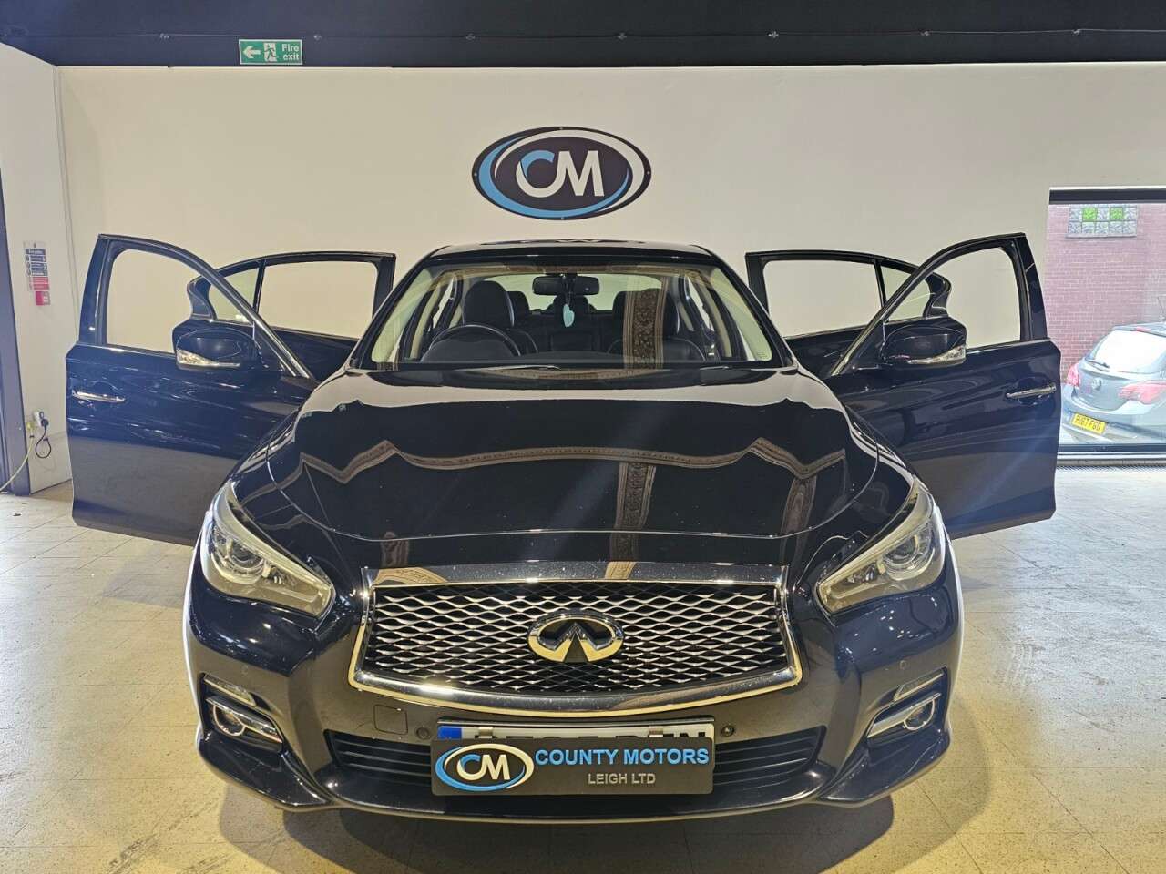 2015 INFINITI Q50 2015 INFINITI Q50