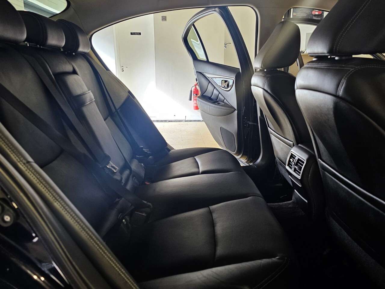 2015 INFINITI Q50 2015 INFINITI Q50