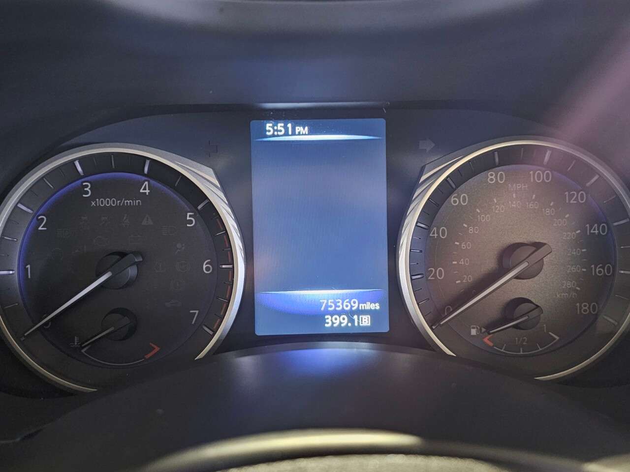 2015 INFINITI Q50 2015 INFINITI Q50