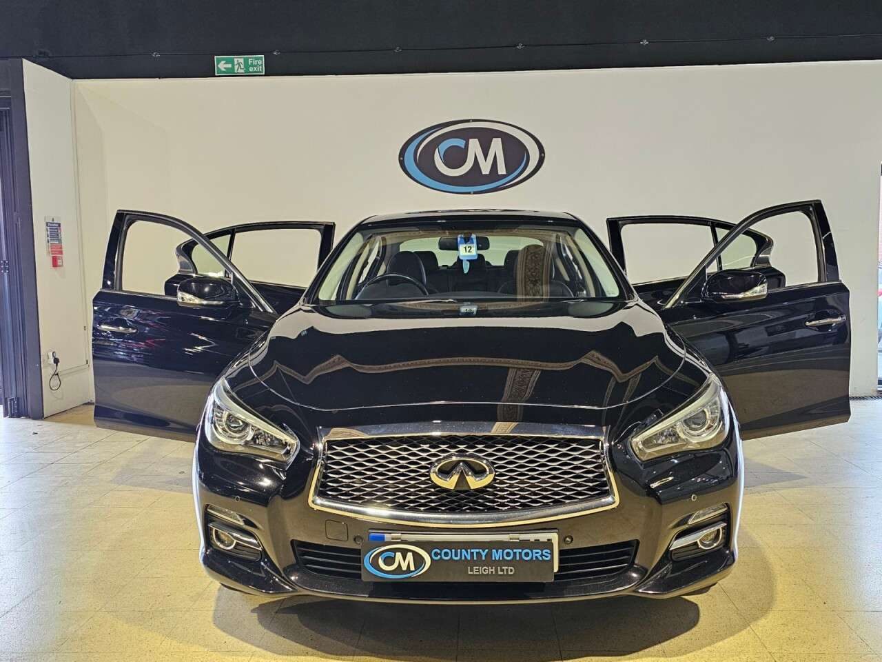 2015 INFINITI Q50 2015 INFINITI Q50