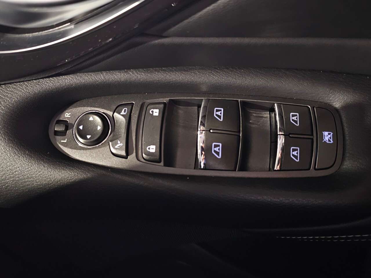 2015 INFINITI Q50 2015 INFINITI Q50