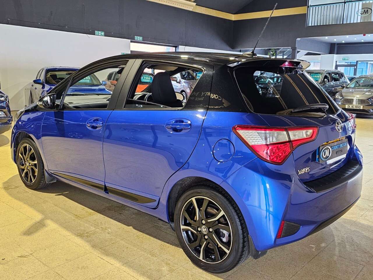 2017 TOYOTA YARIS 2017 TOYOTA YARIS