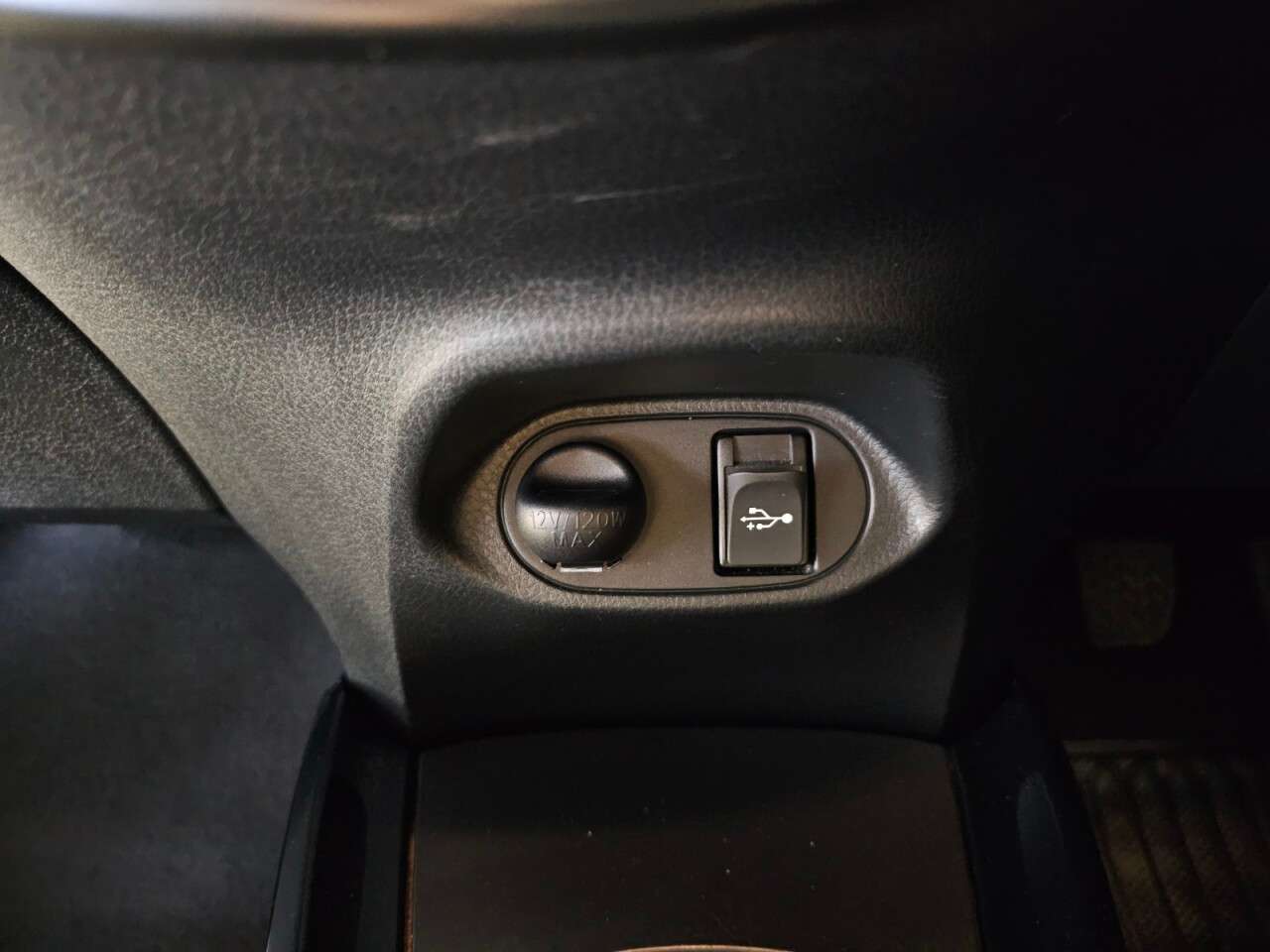 2017 TOYOTA YARIS 2017 TOYOTA YARIS