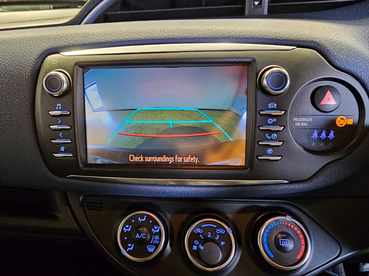 2017 TOYOTA YARIS 2017 TOYOTA YARIS