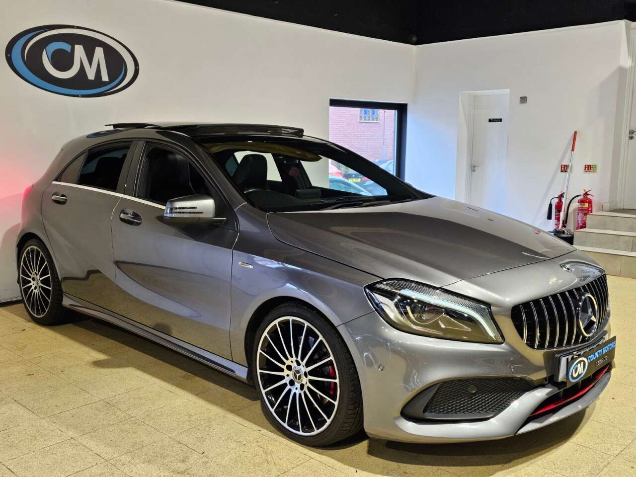 A 2017 MERCEDES-BENZ A-CLASS 2.0 A250 AMG (Premium) Hatchback 5dr Petrol 7G-DCT 4MATIC Euro 6 (s/s) (218 A 2017 MERCEDES-BENZ A-CLASS 2.0 A250 AMG (Premium) Hatchback 5dr Petrol 7G-DCT 4MATIC Euro 6 (s/s) (218